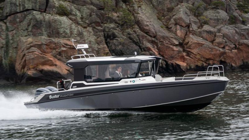 Катер Buster Phantom Q Cabin